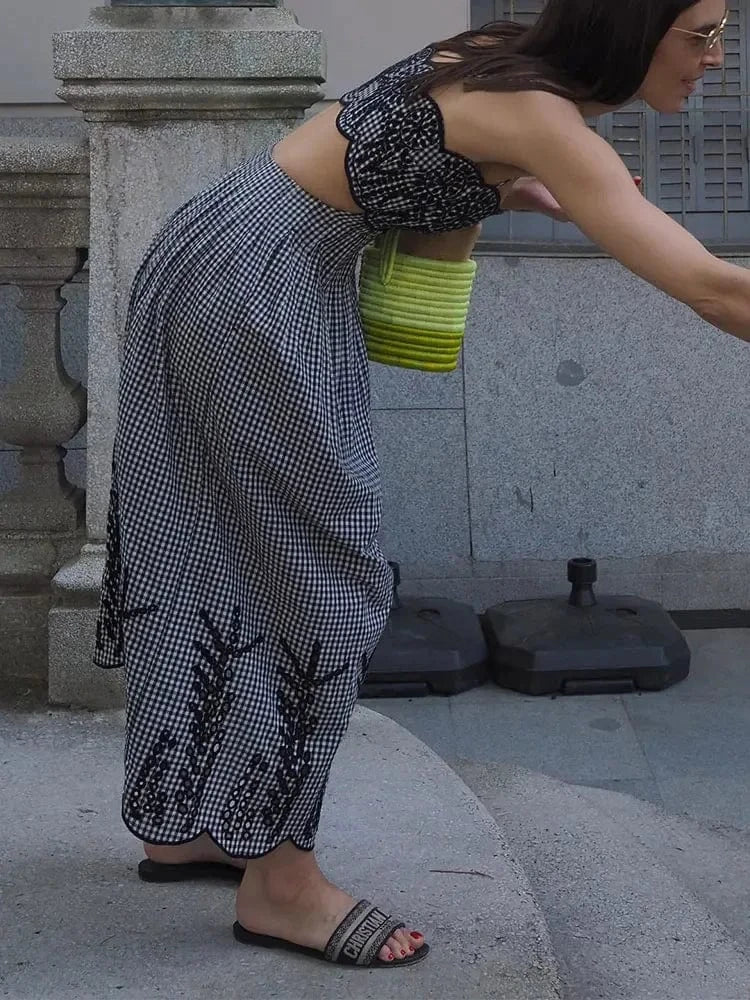 stylub Clara - Chic Gingham Dress