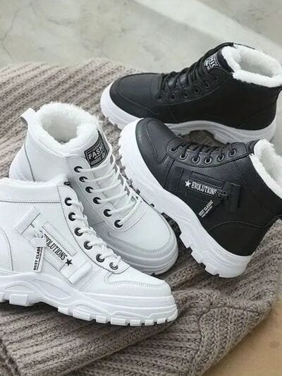 stylub Decorative Zipper Round Toe Platform Boots