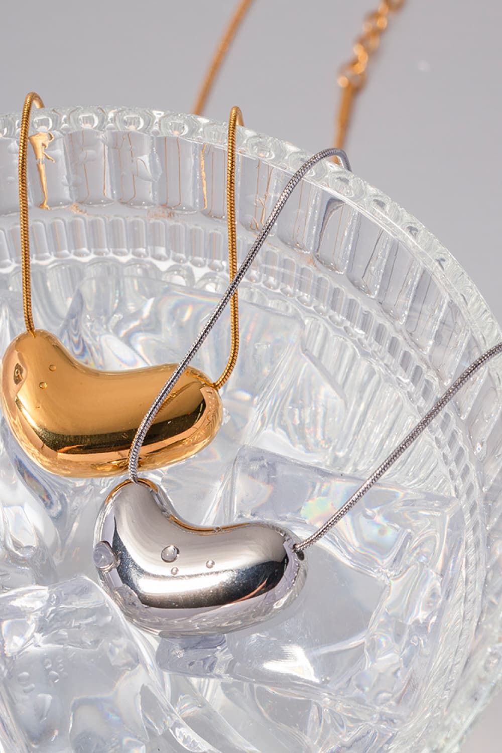 stylub Heart Shape Pendant Necklace